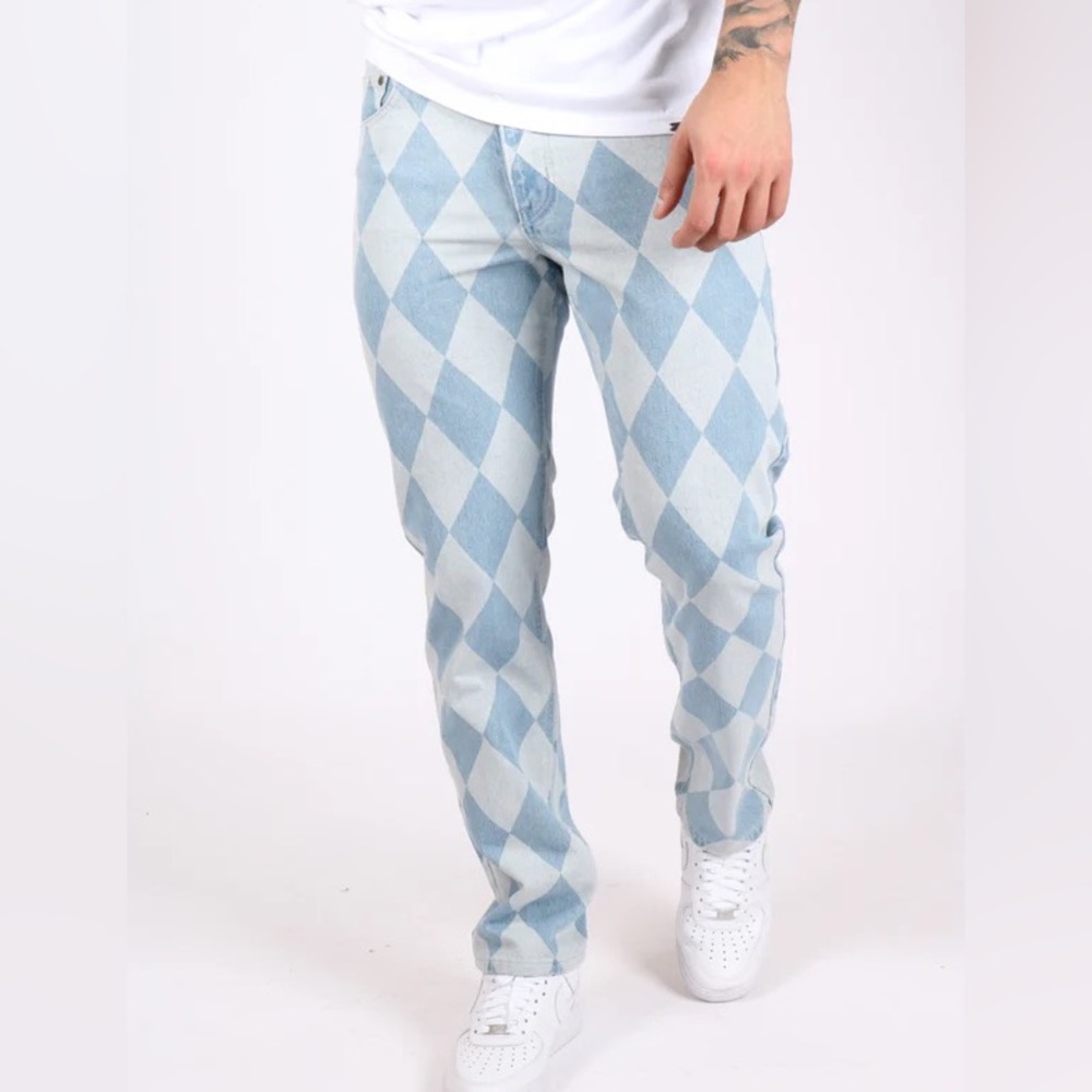 Liquor N Poker Blue Diamond Print Straight Leg Jeans • Sz 28 ♢